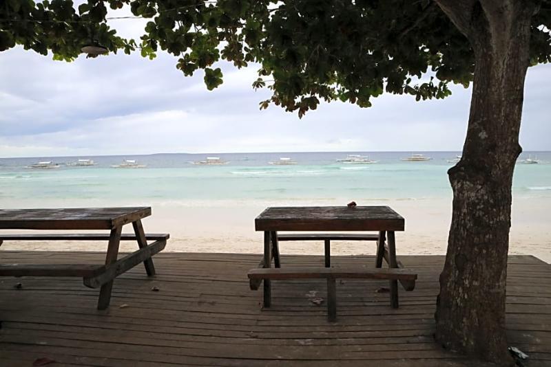 Dubay Panglao Beachfront Resort Libaong Exterior foto